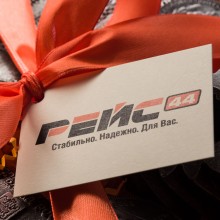 Инструменты из шоколада партнеру